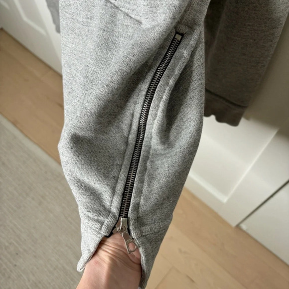 John Elliott Villain Crewneck Sweatshirt Gray Size 4 Unisex - Picture 9 of 14